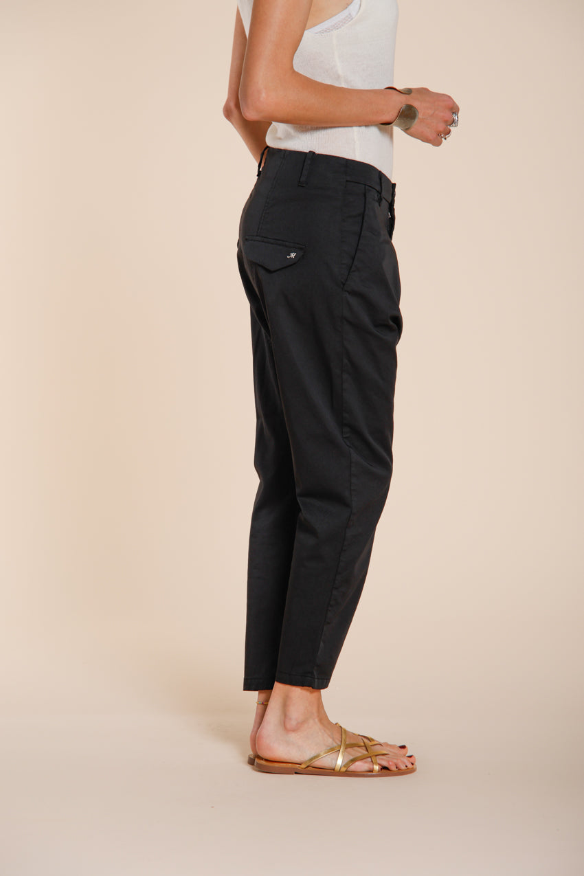 Malibu Jogger women's chino pants in gabardine carrot fit