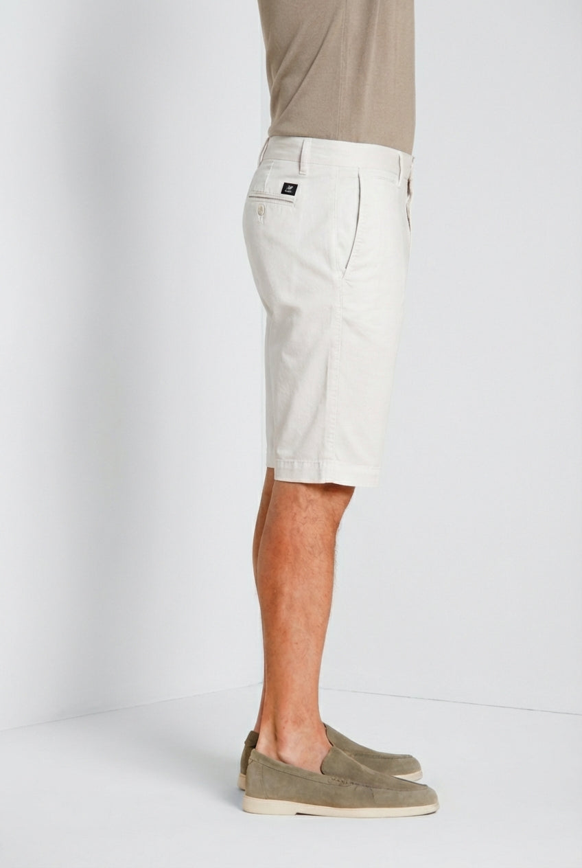 London Herren Chino Bermuda aus Stretch-Gabardine regular fit ①