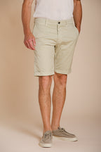 London men's chino bermuda in stretch gabardine regular fit ①