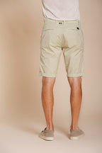 London men's chino bermuda in stretch gabardine regular fit ①