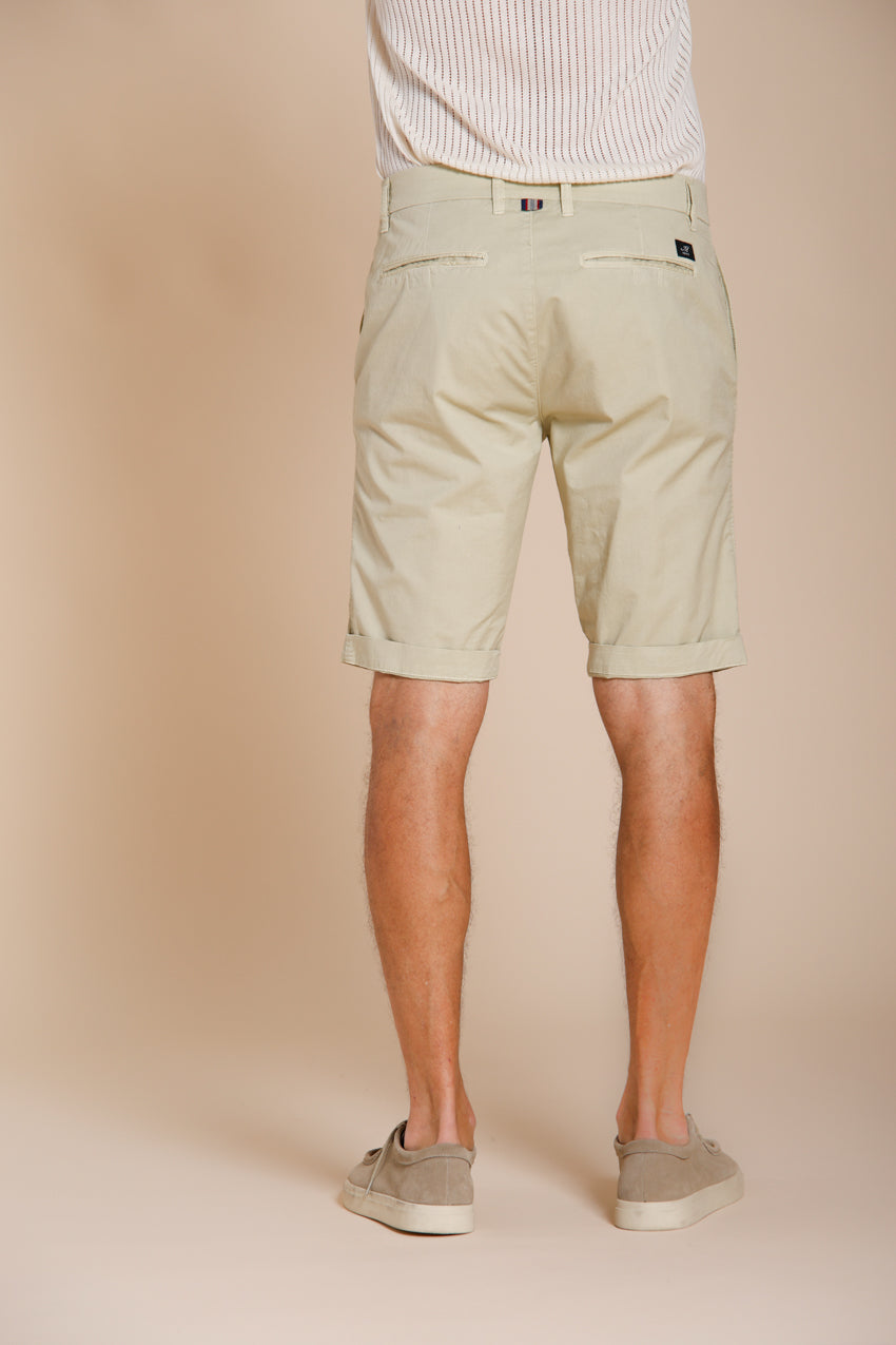 London men's chino bermuda in stretch gabardine regular fit ①