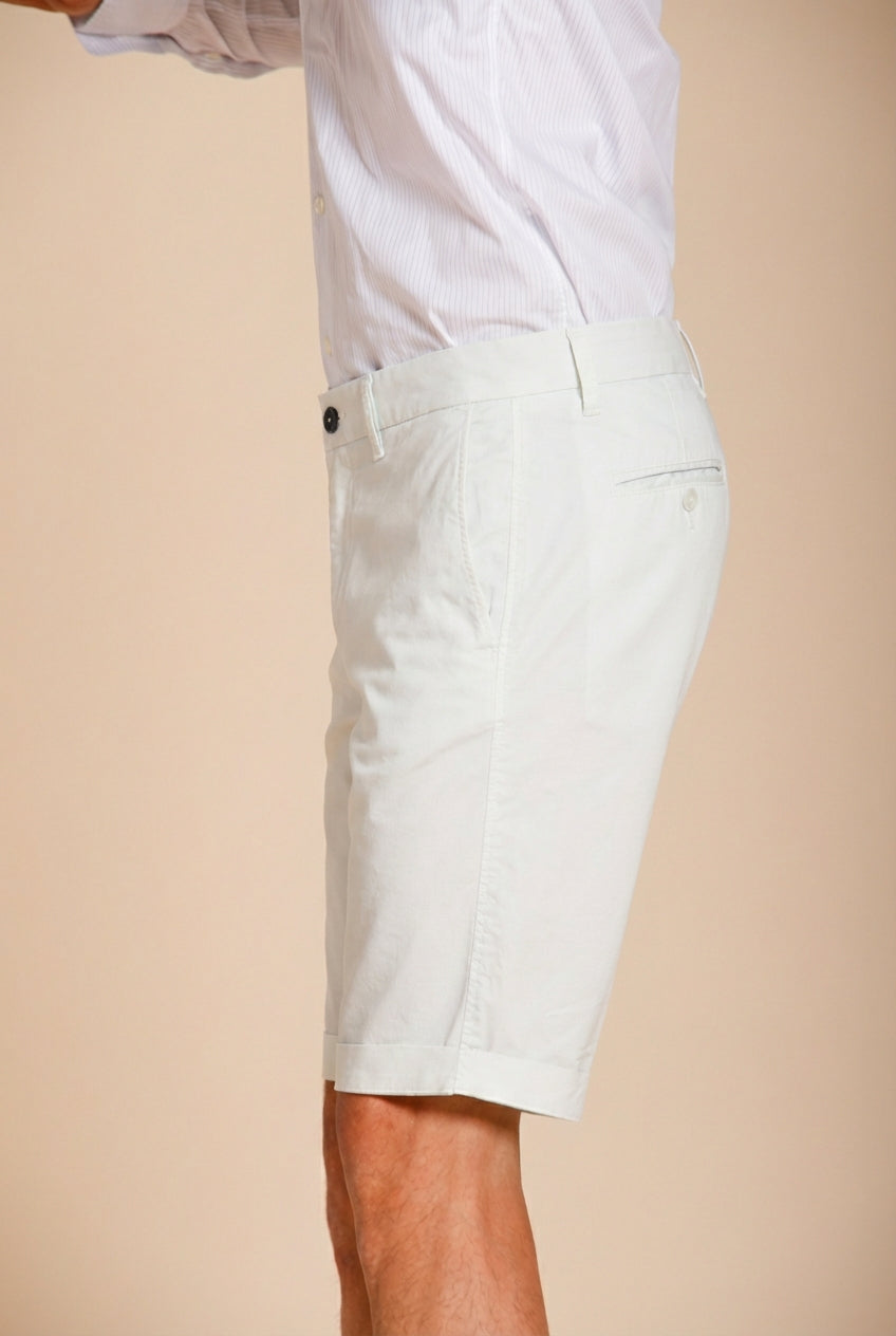 London men's chino bermuda in stretch gabardine regular fit ①