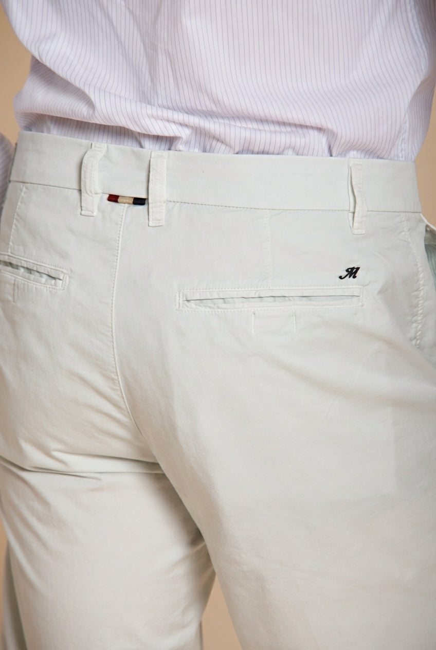 London men's chino bermuda in stretch gabardine regular fit ①