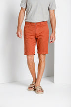 London Bermuda Chino Herren aus Stretch Gabardine regular fit ①