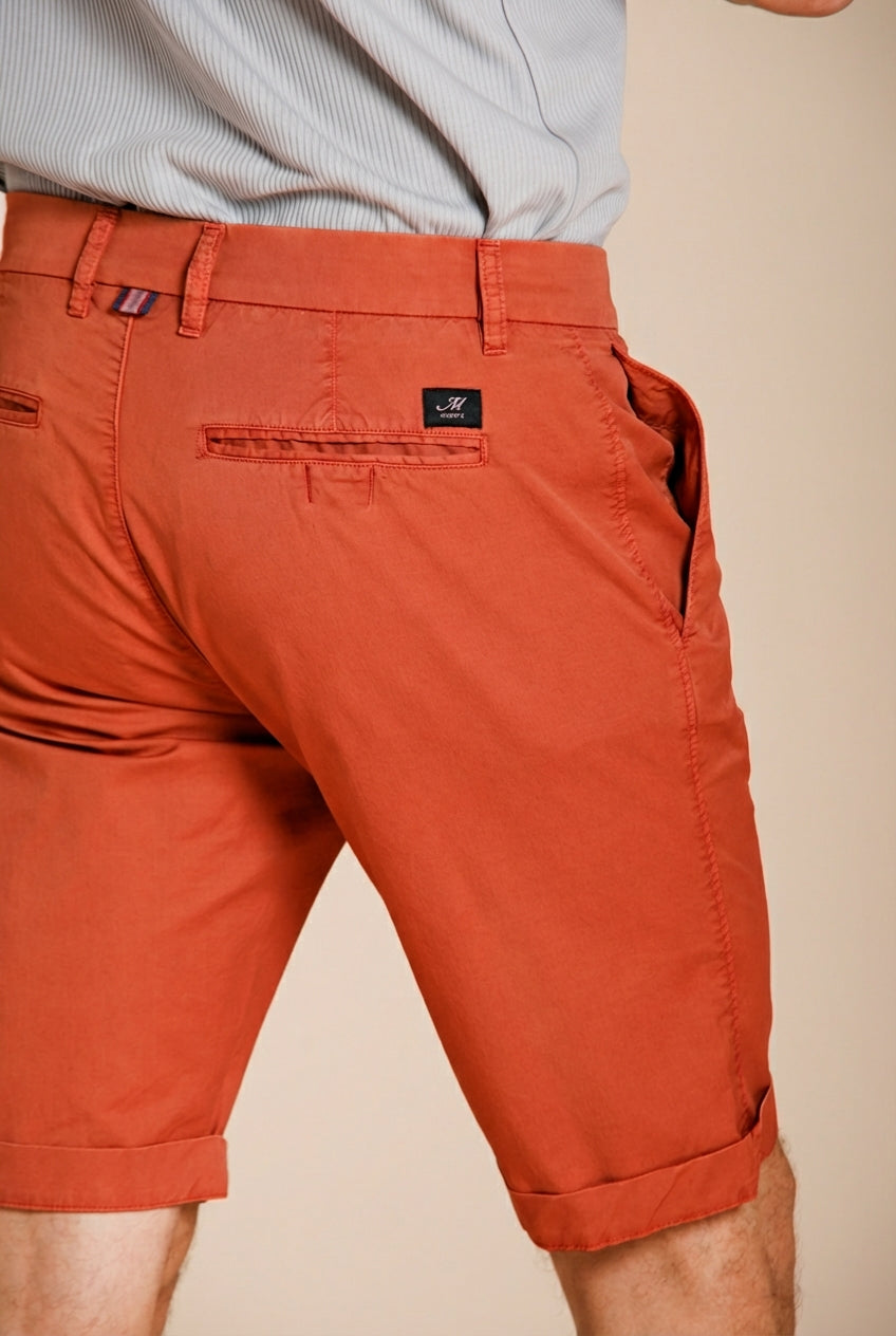 London men's chino bermuda in stretch gabardine regular fit ①