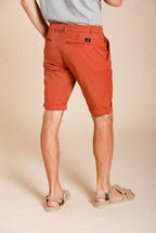 London men's chino bermuda in stretch gabardine regular fit ①