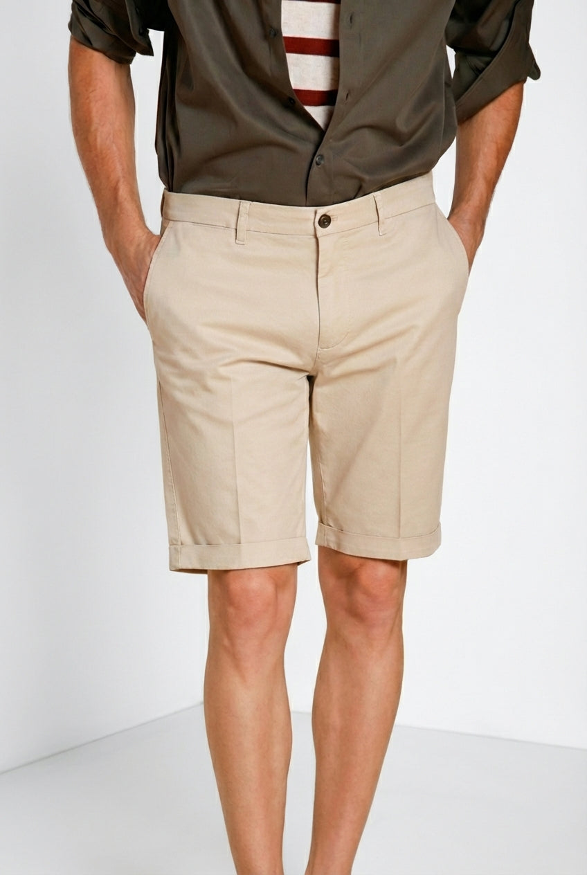 London men's chino bermuda in stretch gabardine regular fit ①