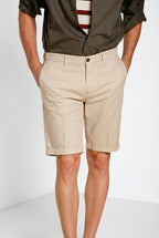 London men's chino bermuda in stretch gabardine regular fit ①