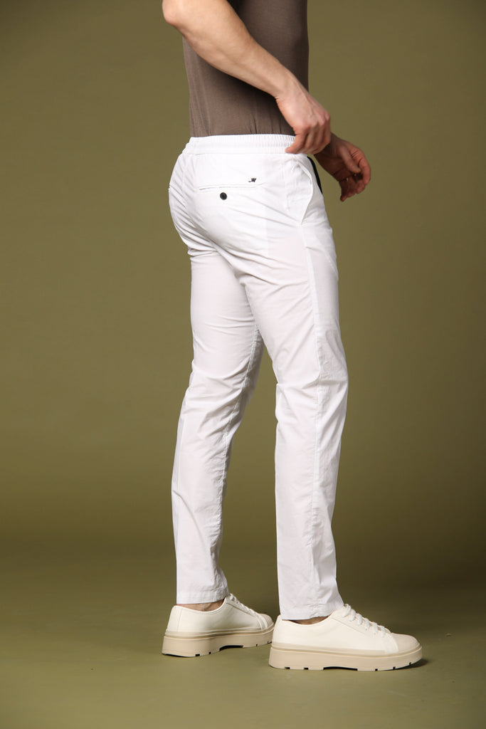 Image 5 de pantalon chino jogger homme modèle New York Sack blanc, coupe regular de Mason's