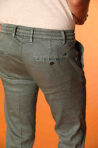 Milano Jogger pantalone uomo in twill di lino e cotone extra slim fit