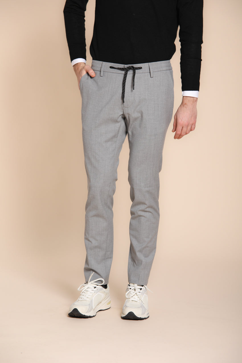 Foto 1 Milano Jogger pantalone chino uomo in lana extra slim fit