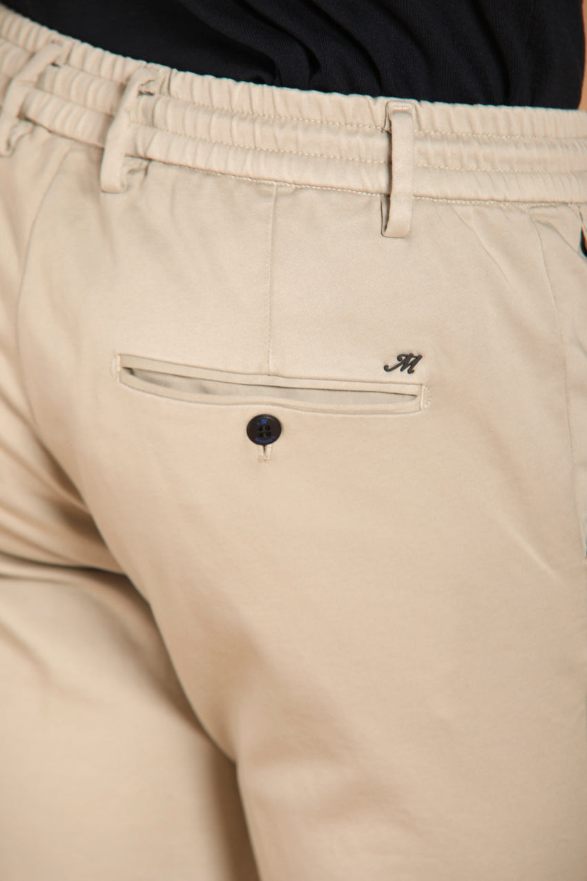 immagine 4 di pantalone chino uomo modello Milano Travel, colore gesso extra slim fit di Mason's