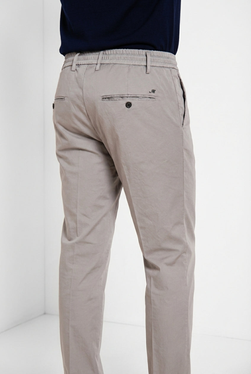 Milano Jogger Travel pantalone chino uomo in raso tecnico travel stretch extra slim fit