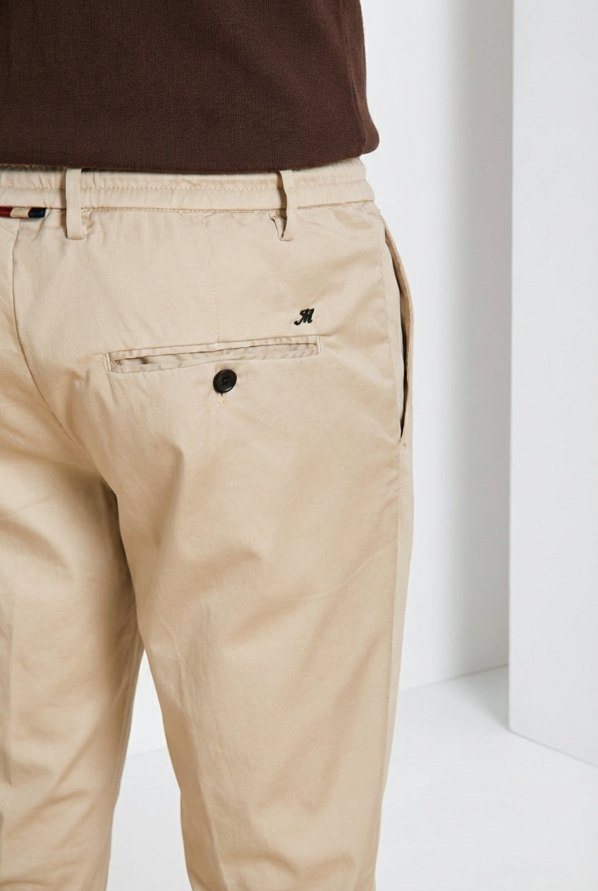 Milano Jogger Travel pantalone chino uomo in raso tecnico travel stretch extra slim fit