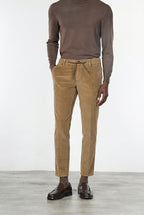 Milano Jogger men’s chino pants in 500-wale velvet with extra slim fit