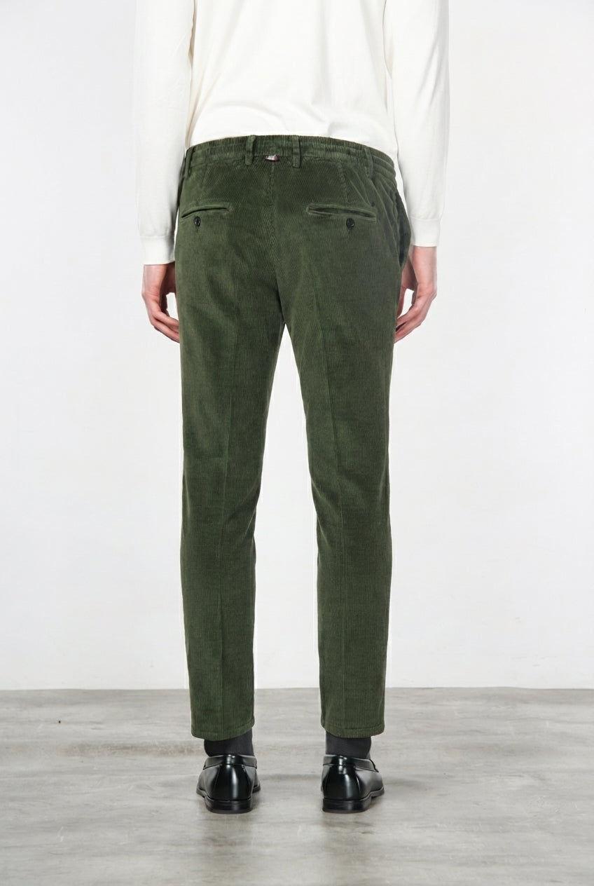 Milano Jogger Chinohose für Herren aus 500-Rippen-Feincord, Extra Slim Fit
