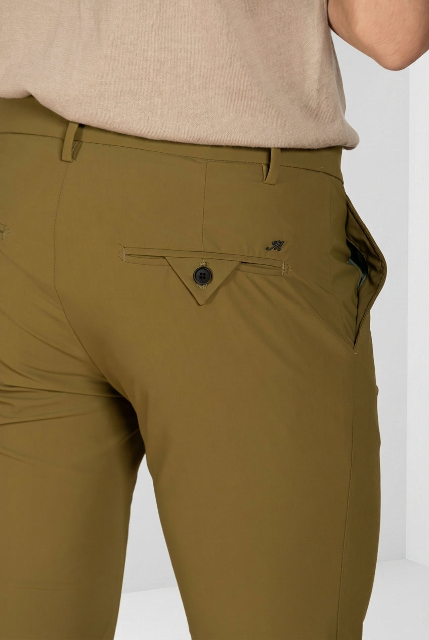 Milano Dynamic pantalone chino jogger uomo in jersey super tecnico extra slim fit