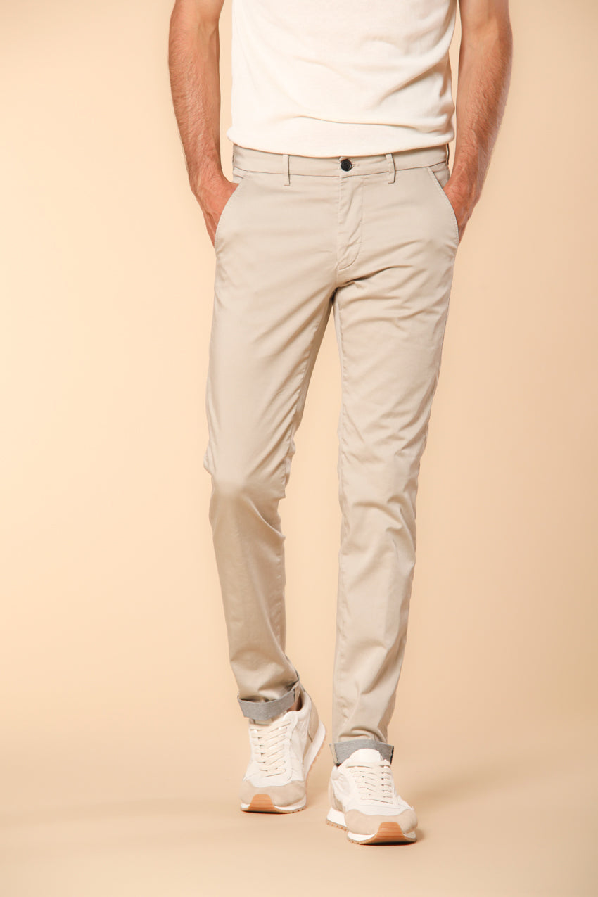 Torino pantalon chino homme en satin technique travel stretch coupe Slim