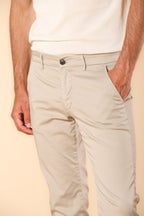 Torino pantalon chino homme en satin technique travel stretch Slim Fit