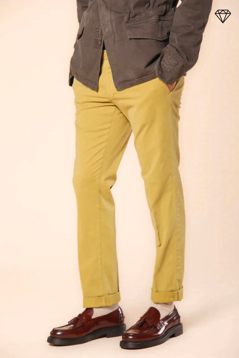 New York Herren Chino Hose aus Gabardine Stretch regular Fit  ①.