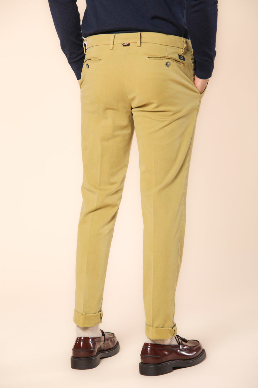 New York pantalon chino homme en gabardine strech coupe régulière ①.