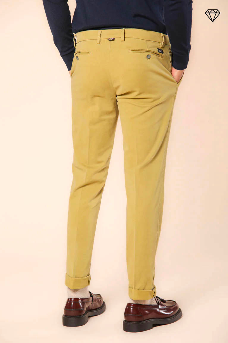 New York Herren Chino Hose aus Gabardine Stretch regular Fit  ①.