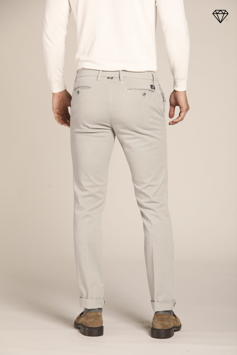 New York Herren Chino Hose aus Gabardine Stretch regular Fit  ①.