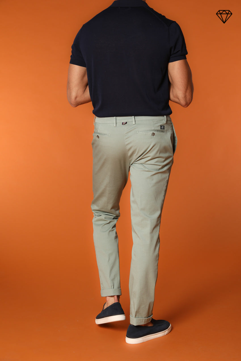 New York men's chino pants in stretch satin regular fit ①