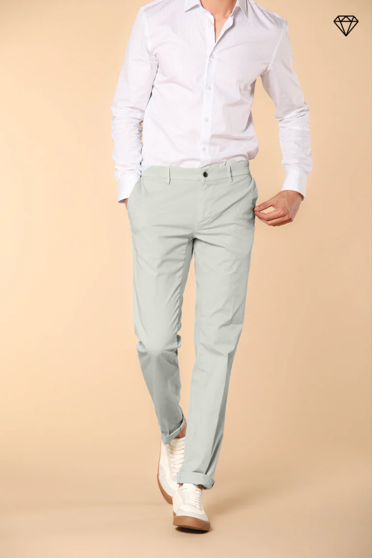 New York Pantalon chino homme  en satin stretch coupe Regular ①