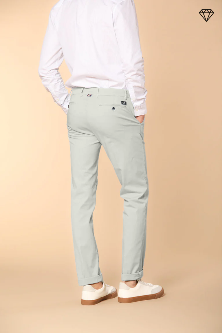 New York Pantalon chino homme  en satin stretch coupe Regular ①