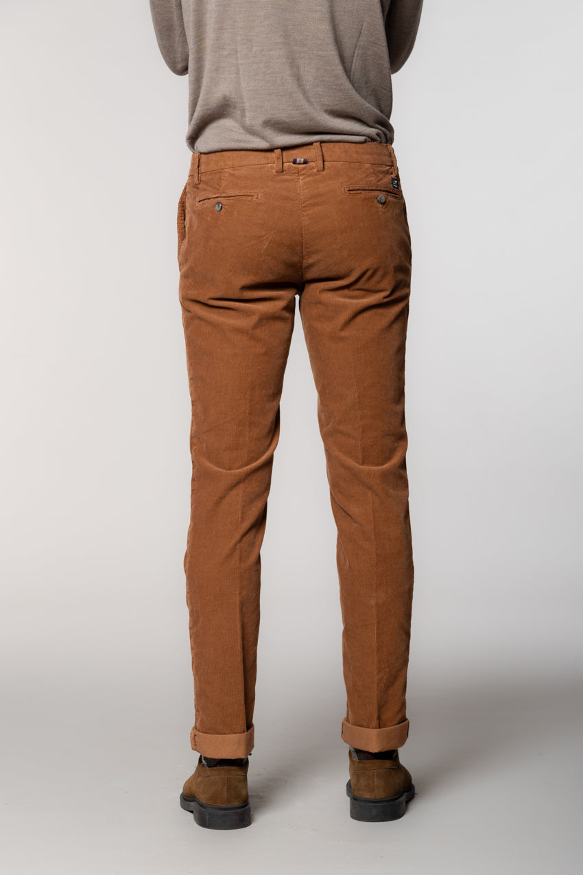 New York men's chino pants in 1000-ridge corduroy regular fit