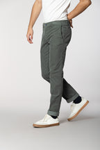 New York men's chino pants in 1000 wale corduroy regular fit