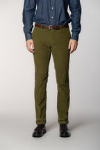 New York men's chino pants in 1000 wale corduroy regular fit