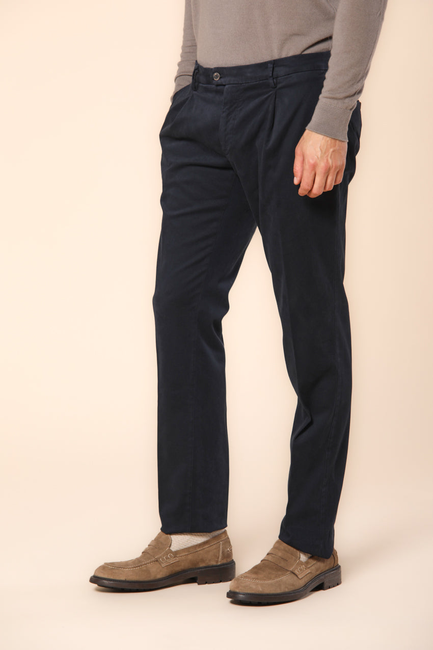 Foto 3 New York Time 1 Pinces pantalone chino uomo in gabardina regular fit