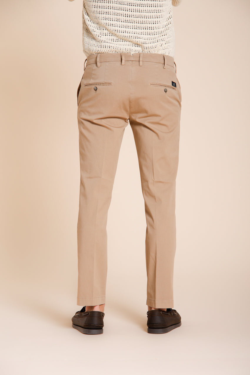 New York men's chino pants in stretch gabardine regular fit ①