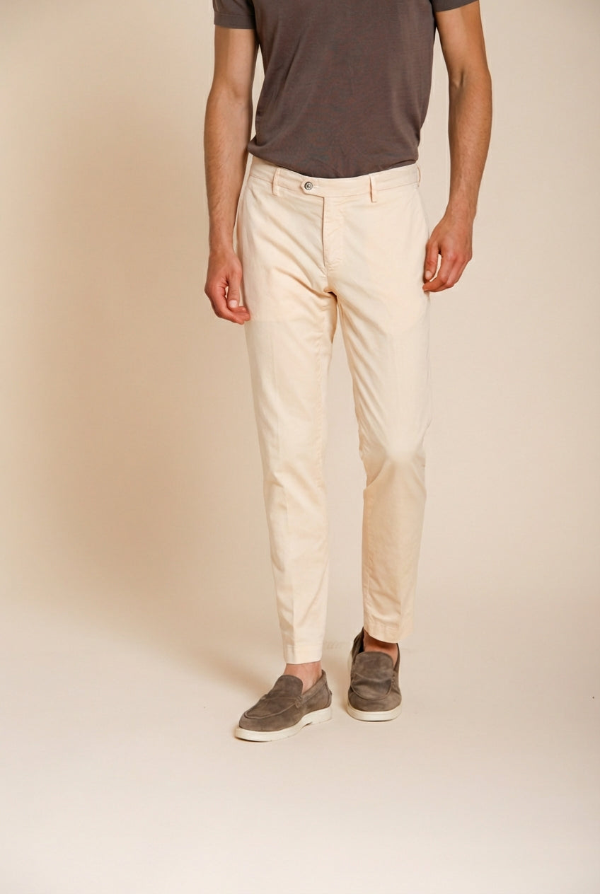 New York men's chino pants in stretch gabardine regular fit ①
