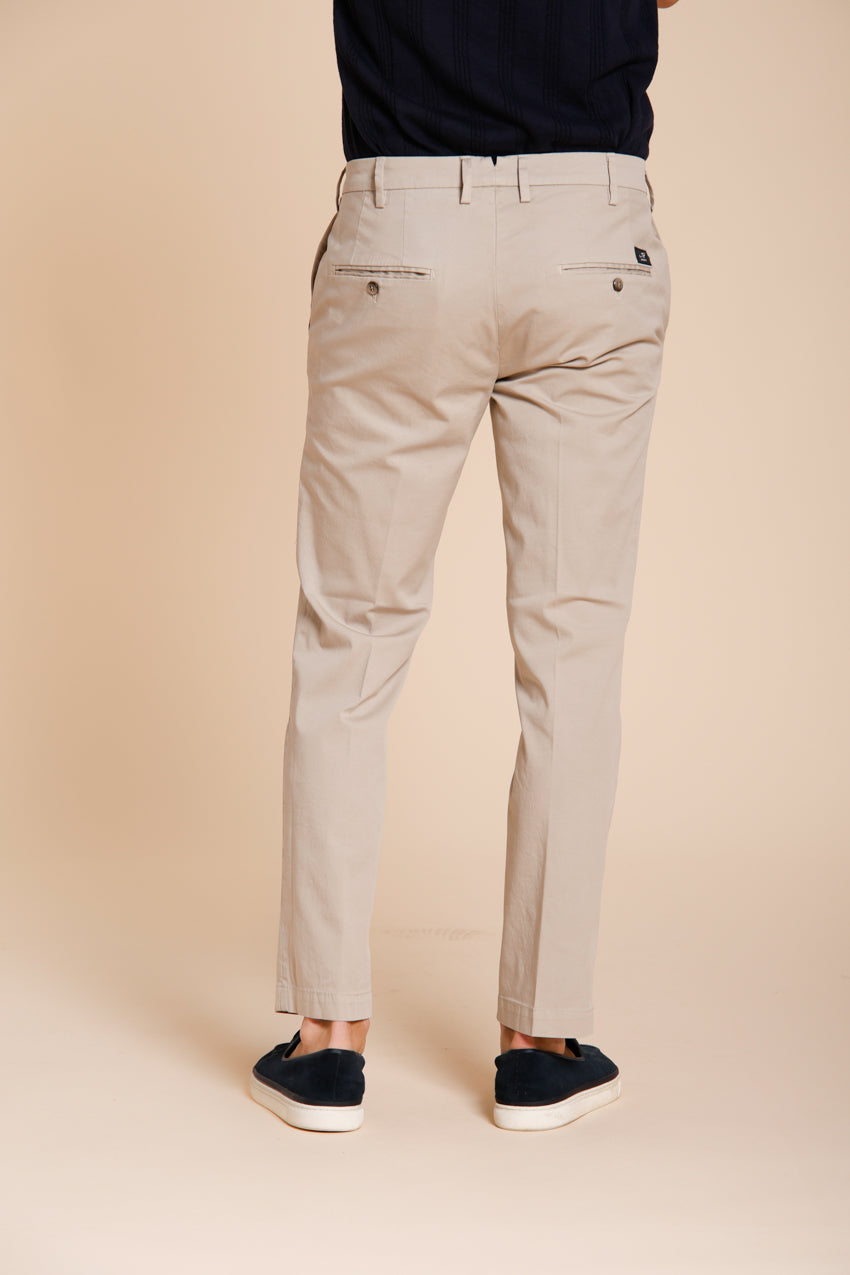 New York men's chino pants in stretch gabardine regular fit ①