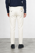 New York men’s chino pants in cotton and cashmere twill with regular fit