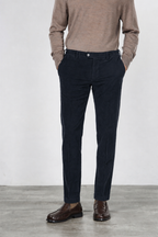 New York Chinohose für Herren aus stretchigem 2000-Rippen-Samt mit regular fit ①
