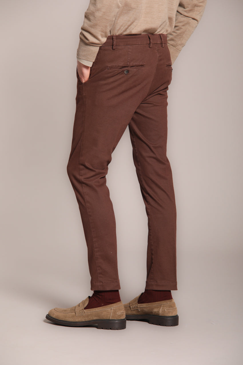 Milano pantalon chino homme en gabardine stretch extra slim fit ①