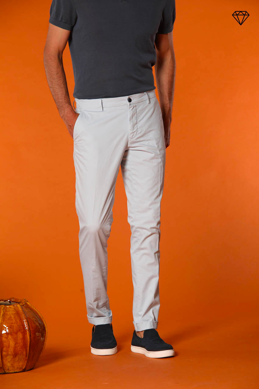 Milano pantalon chino homme en coton pima Extra Slim fit ①