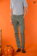 Milano Pantalon chino homme en Coton Pima Extra slim fit ① 