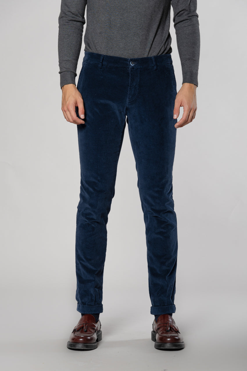 Milano Herren Chinohose aus 500-Rippen-Samt extra slim fit