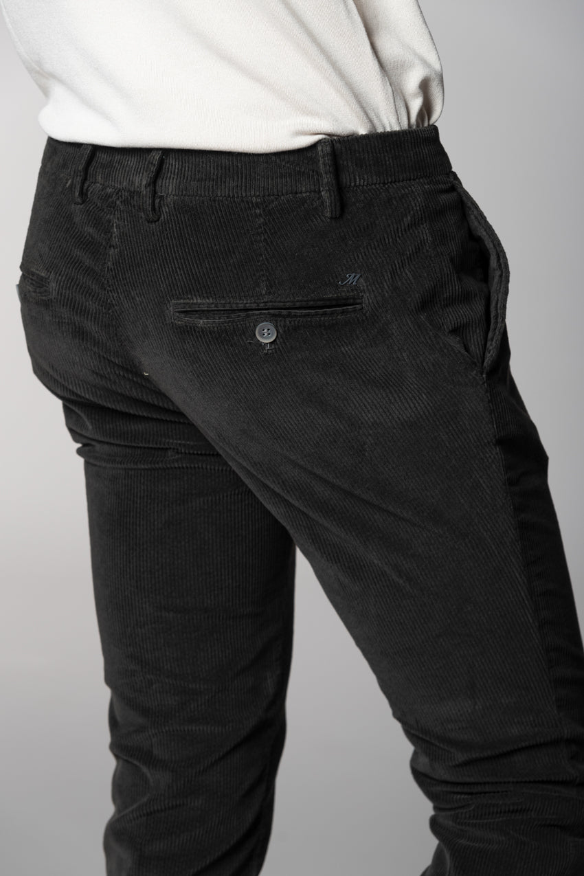 Milano Herren Chinohose aus 500-Rippen-Samt extra slim fit