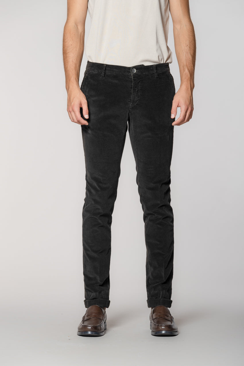 Milano Herren Chinohose aus 500-Rippen-Samt extra slim fit