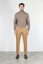 Milano men’s chino pants in stretch gabardine with extra slim fit ①
