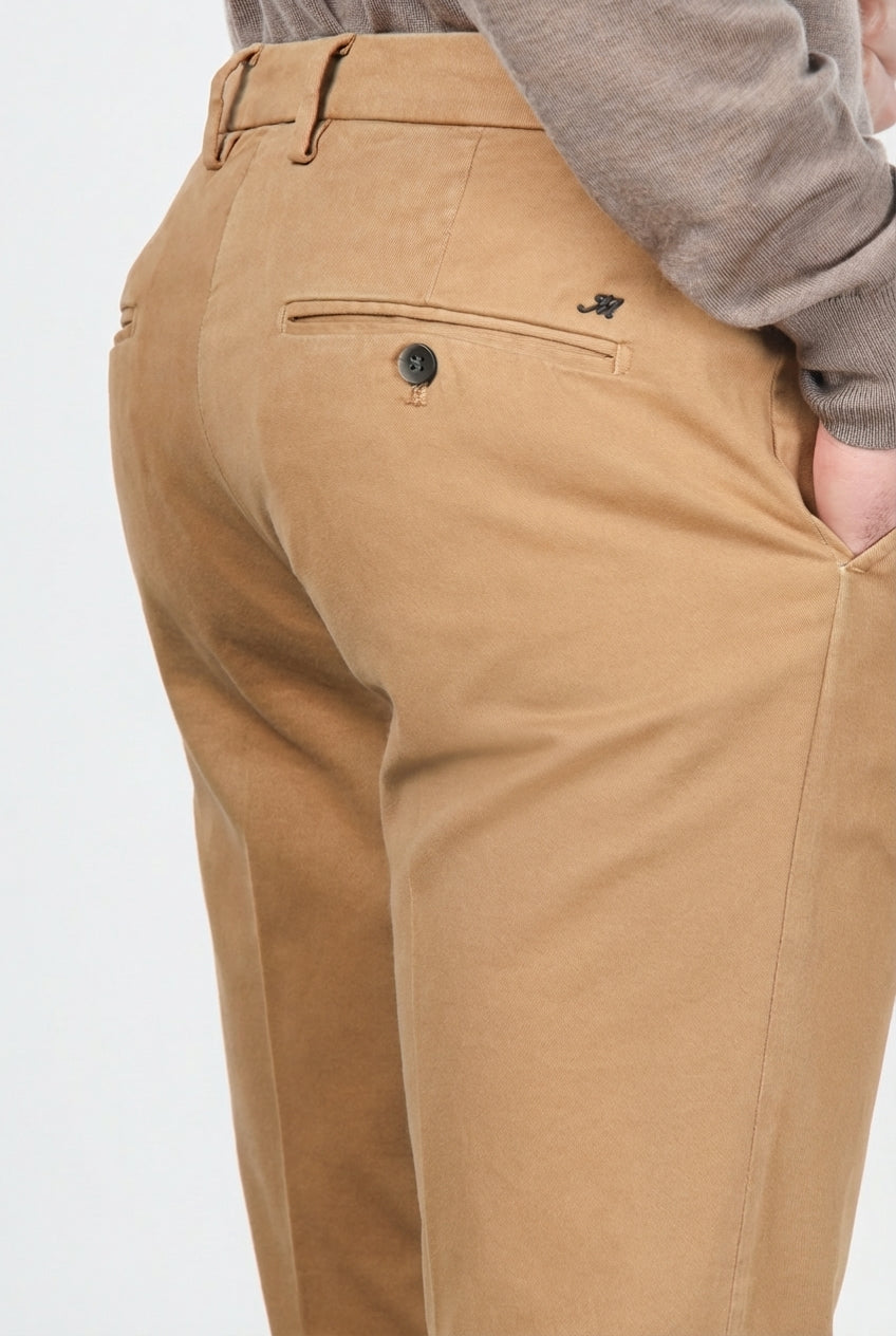 Milano men’s chino pants in stretch gabardine with extra slim fit ①

