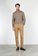 Milano men’s chino pants in stretch gabardine with extra slim fit ①
