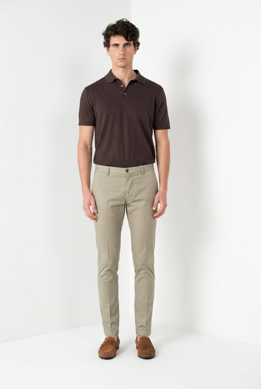 Milano pantalone chino uomo in gabardina stretch extra slim fit ①