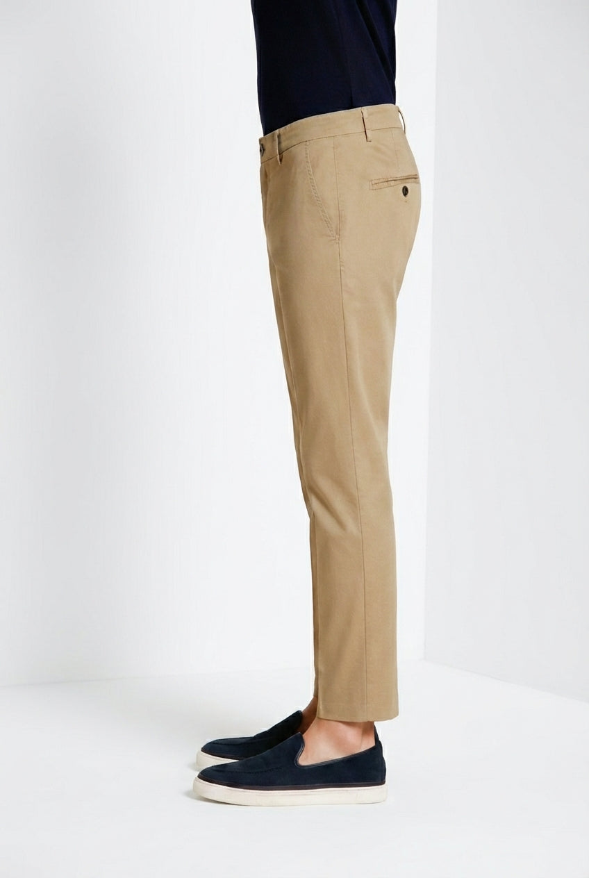 Milano pantalon chino homme en gabardine stretch extra slim fit ①